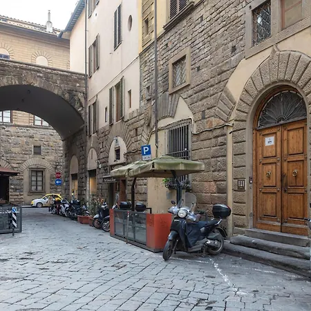 Amazing In Santa Croce Firenze
